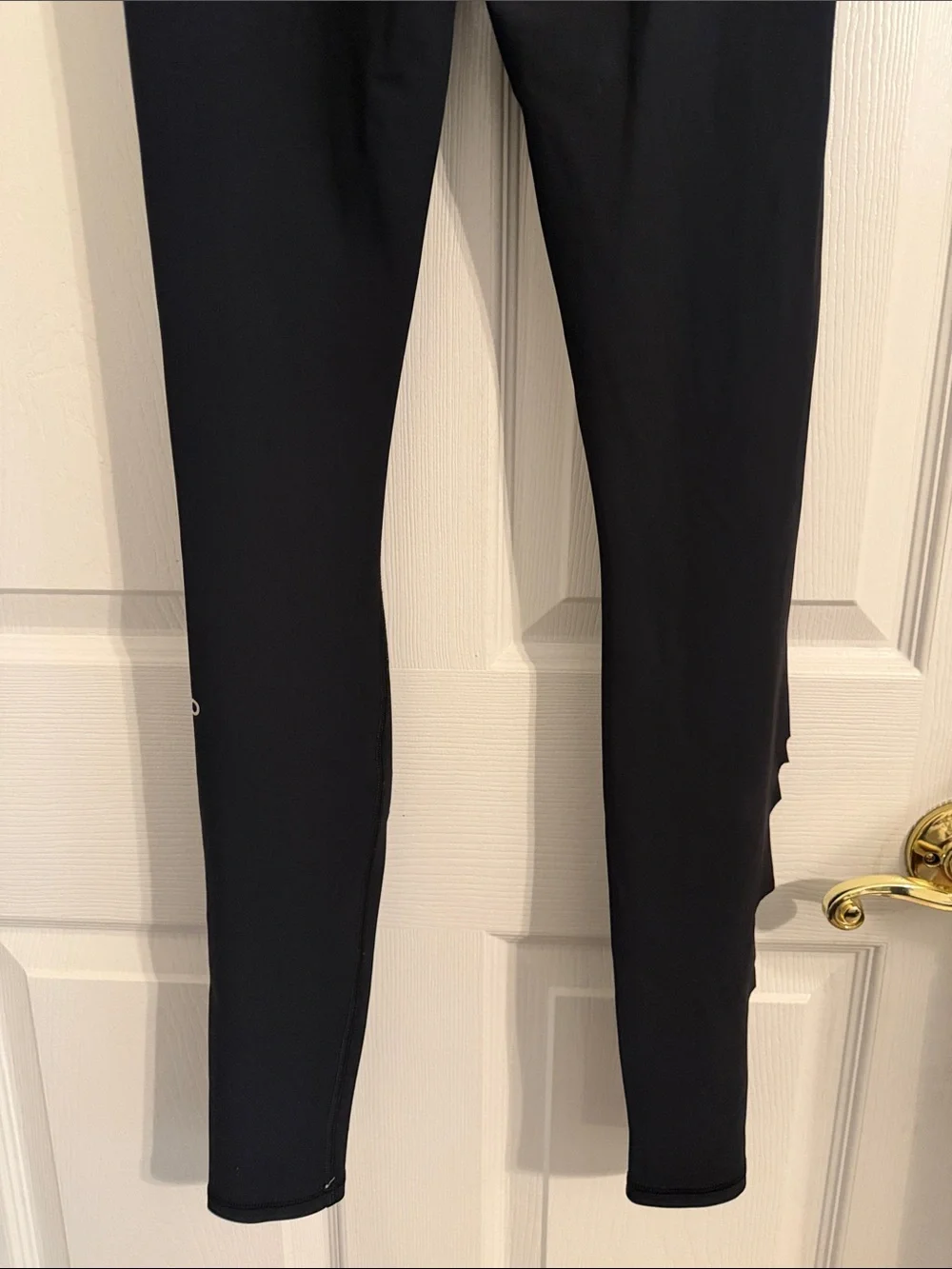 ALO YOGA BLACK Extreme Ripped Warrior High Waisted Leggings Size XS 29” Inseam